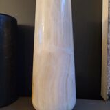 Vase en albâtre
