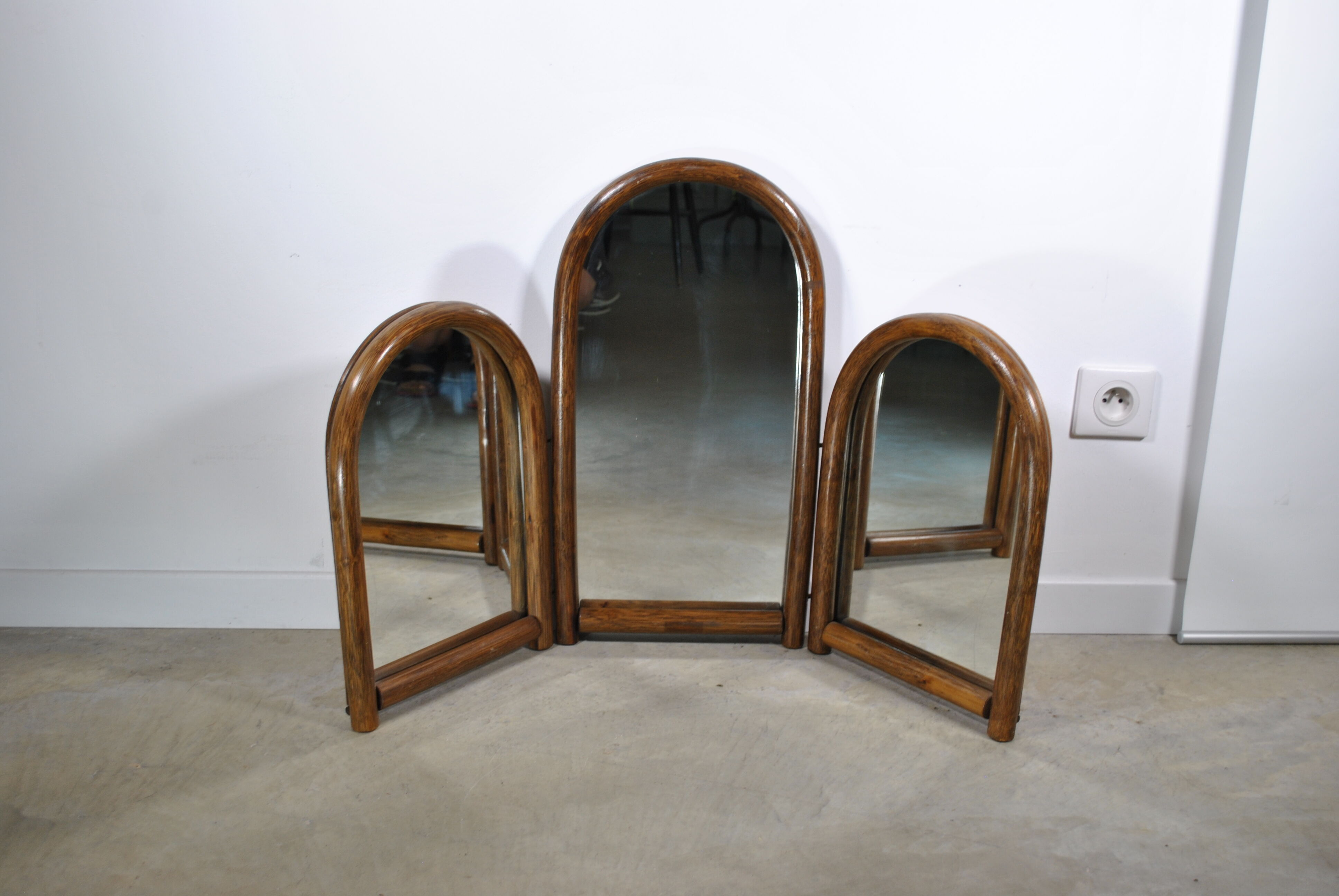 Triptych rattan mirror year 70.