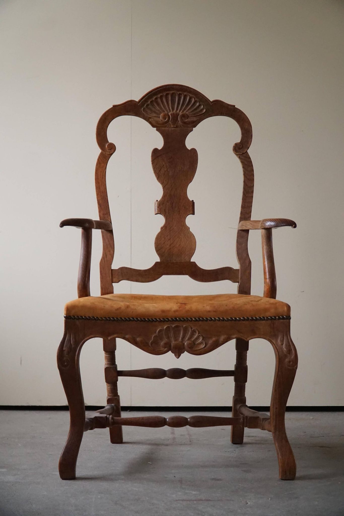 Vintage Sculptural Armchair in Oak and Leather, Danish Modern, 1940s