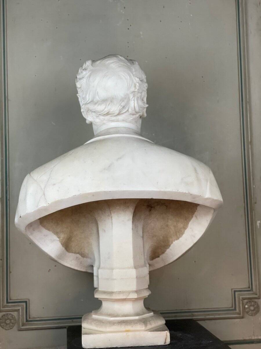 Buste masculin en marbre blanc statuaire, Carrare vers 1900
