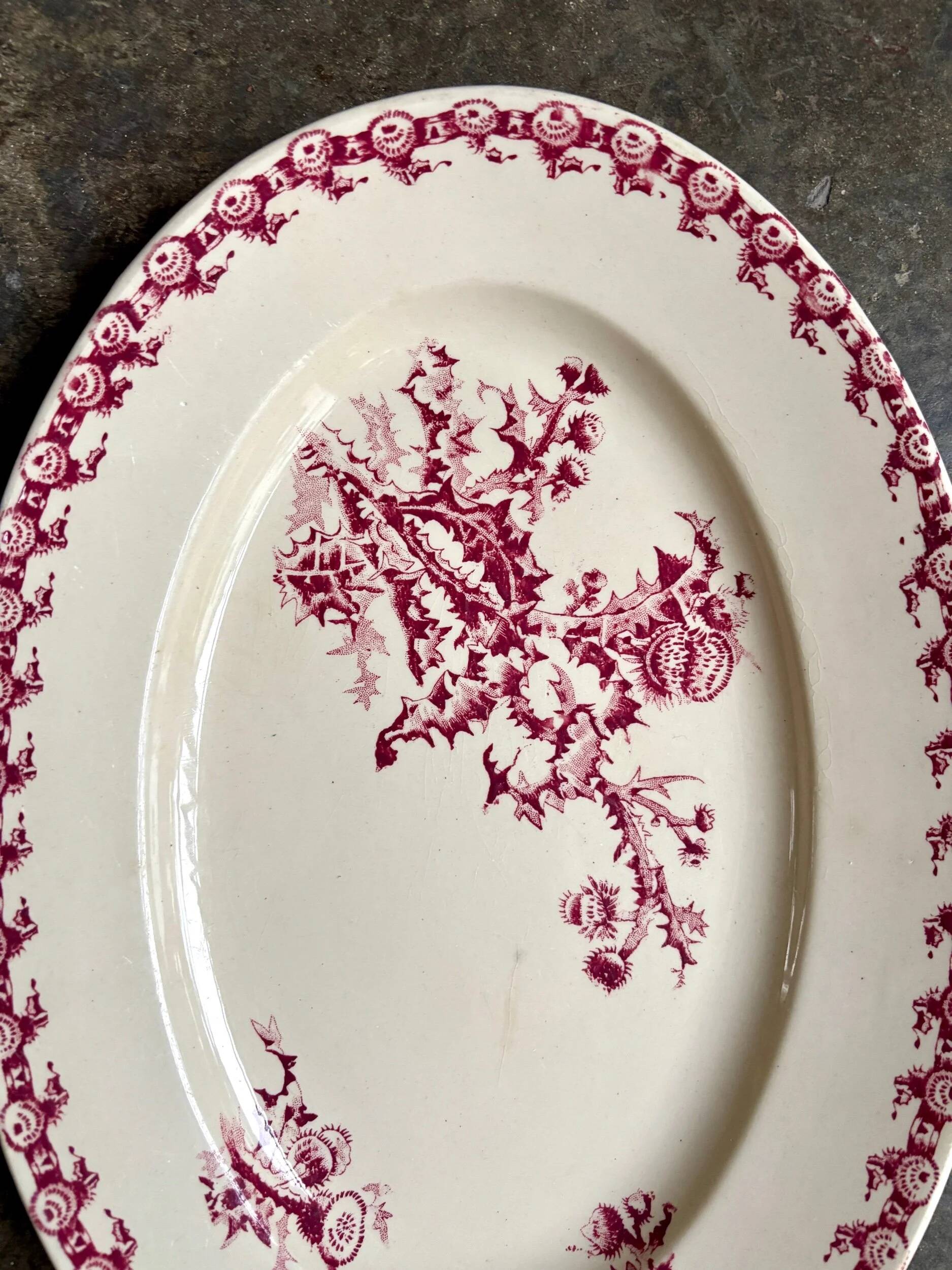 Gien oval dish in pink ironstone, "Chardons" service