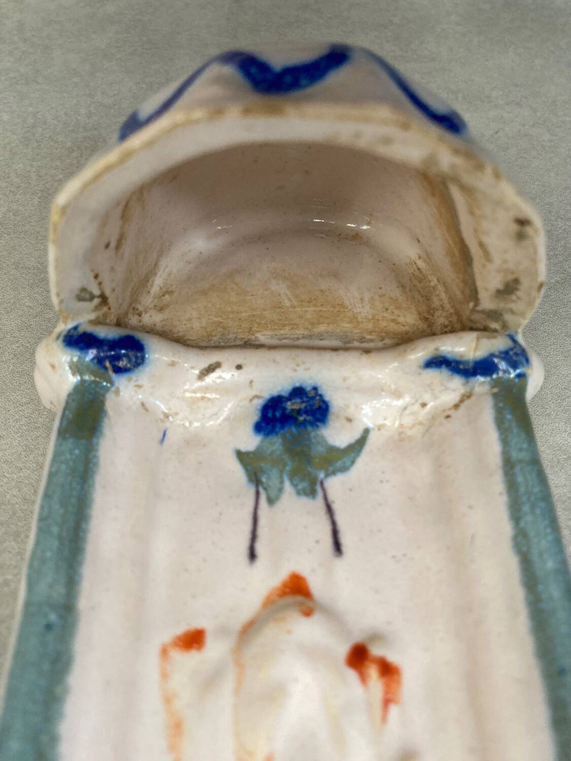 Polychrome font 19th century Martres Tolosanes