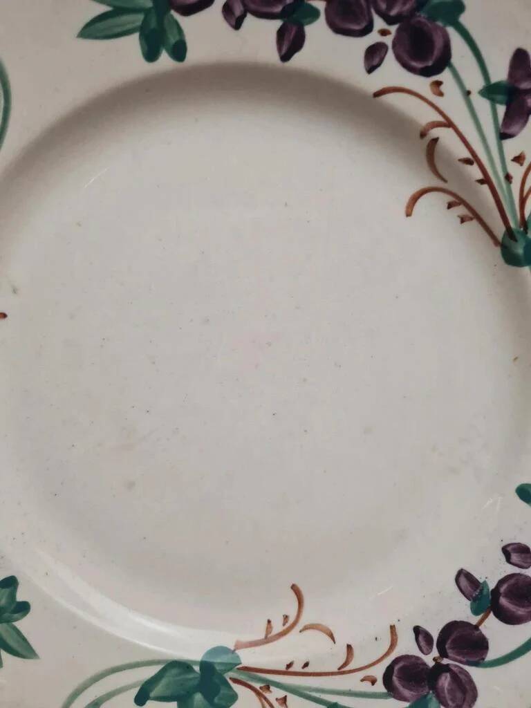 Old Gien plate with purple floral decoration, ironstone, country style.