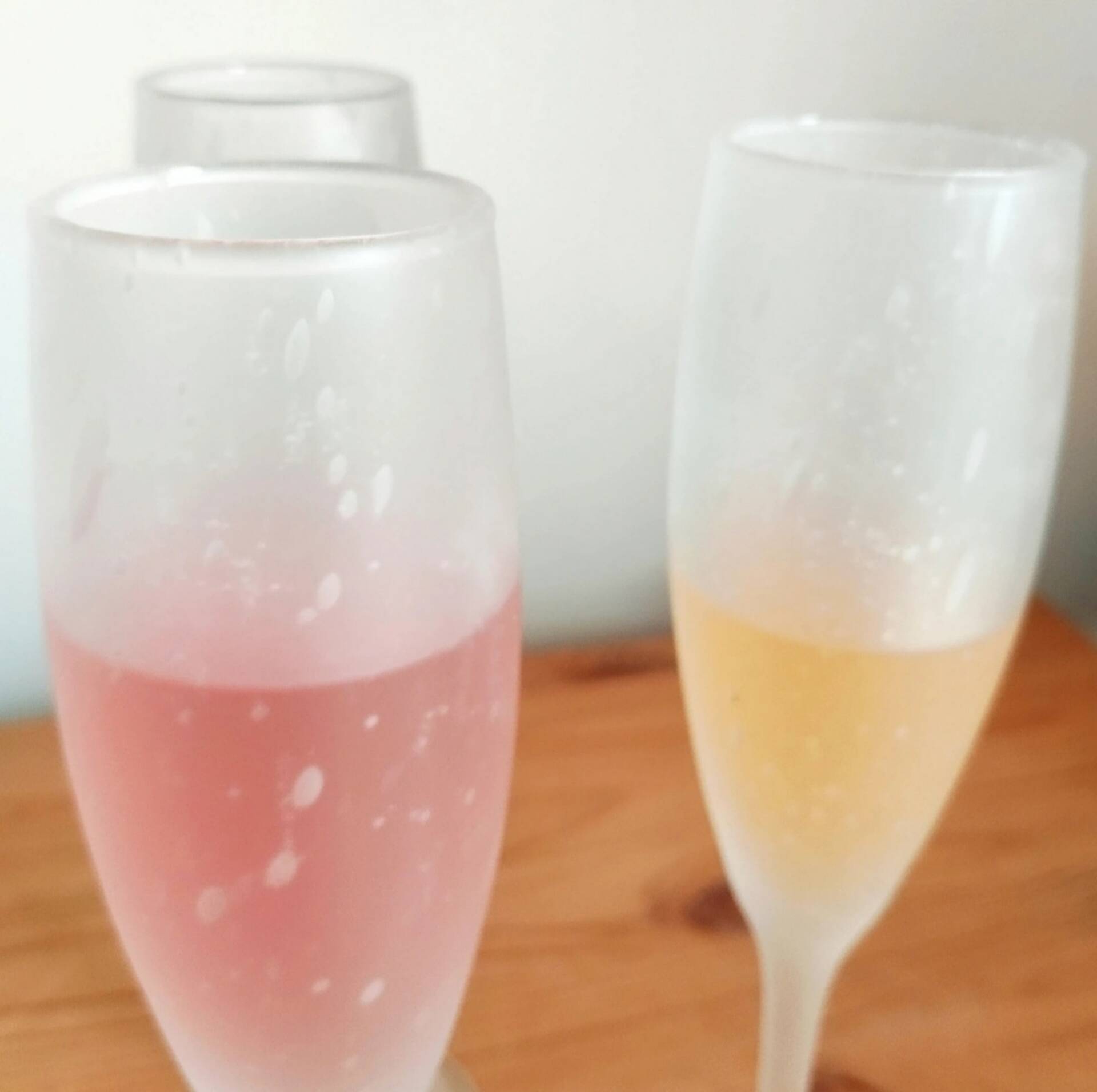 Lot of frosted bubble glass champagne flutes from Biot glassware.
