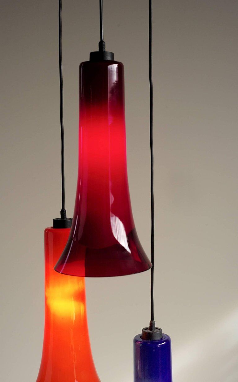 Suspended glass 1960