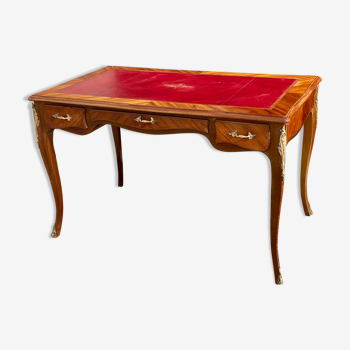 Bureau en marqueterie  bois de rose style Louis XV