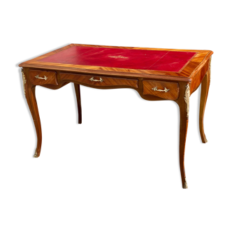 Bureau en marqueterie  bois de rose style Louis XV