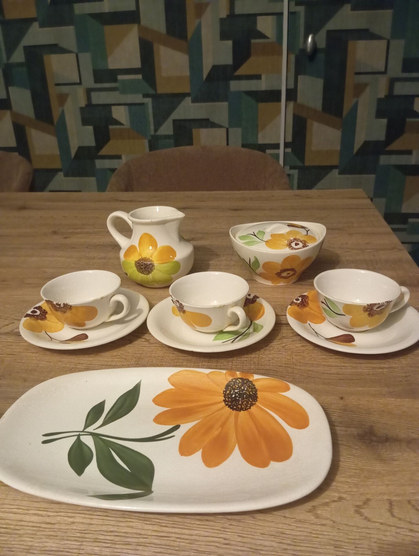 Gien set model Sunflowers and Lodi. 1970s