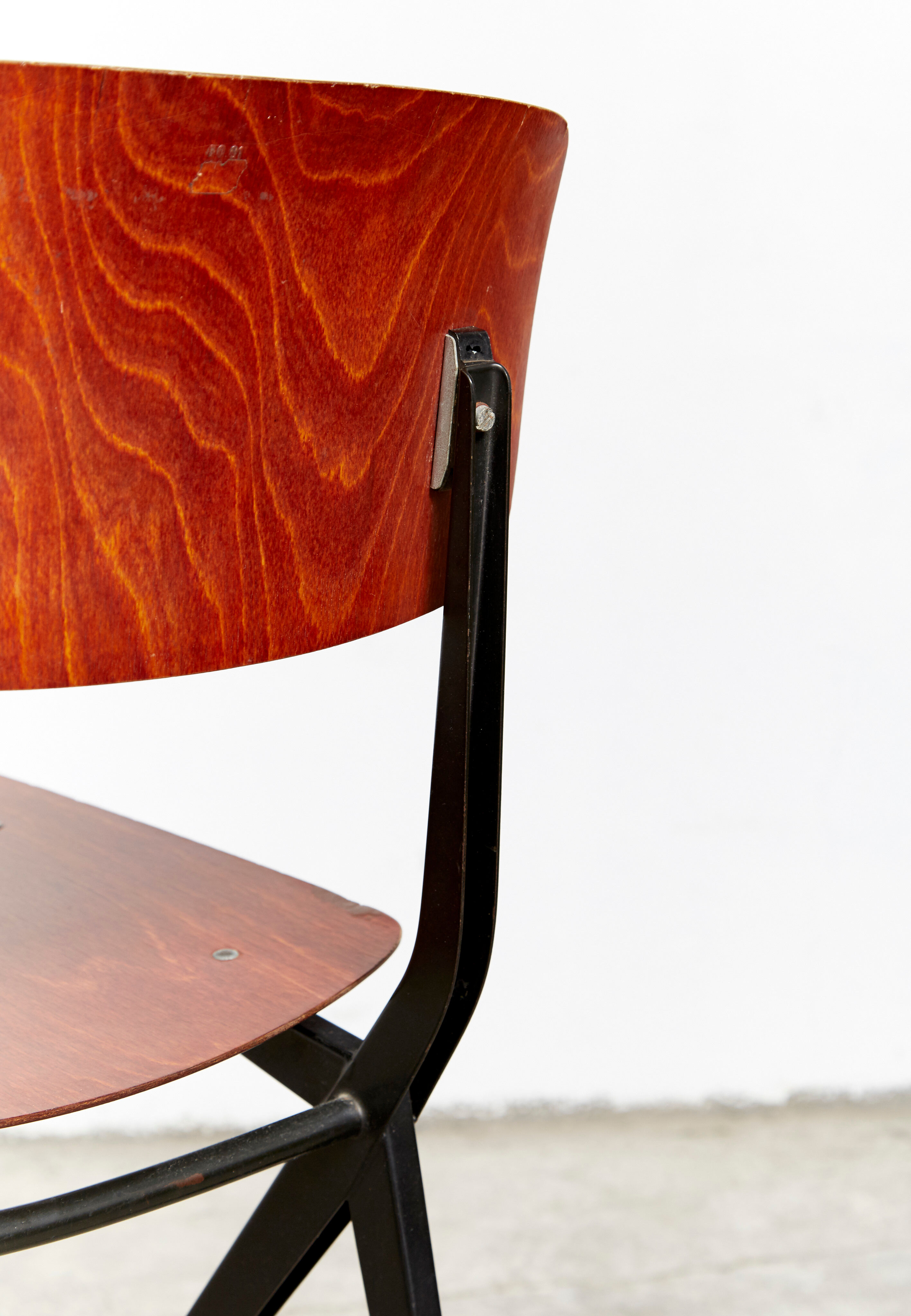 Friso Kramer "result" chair for Ahrend De Circel