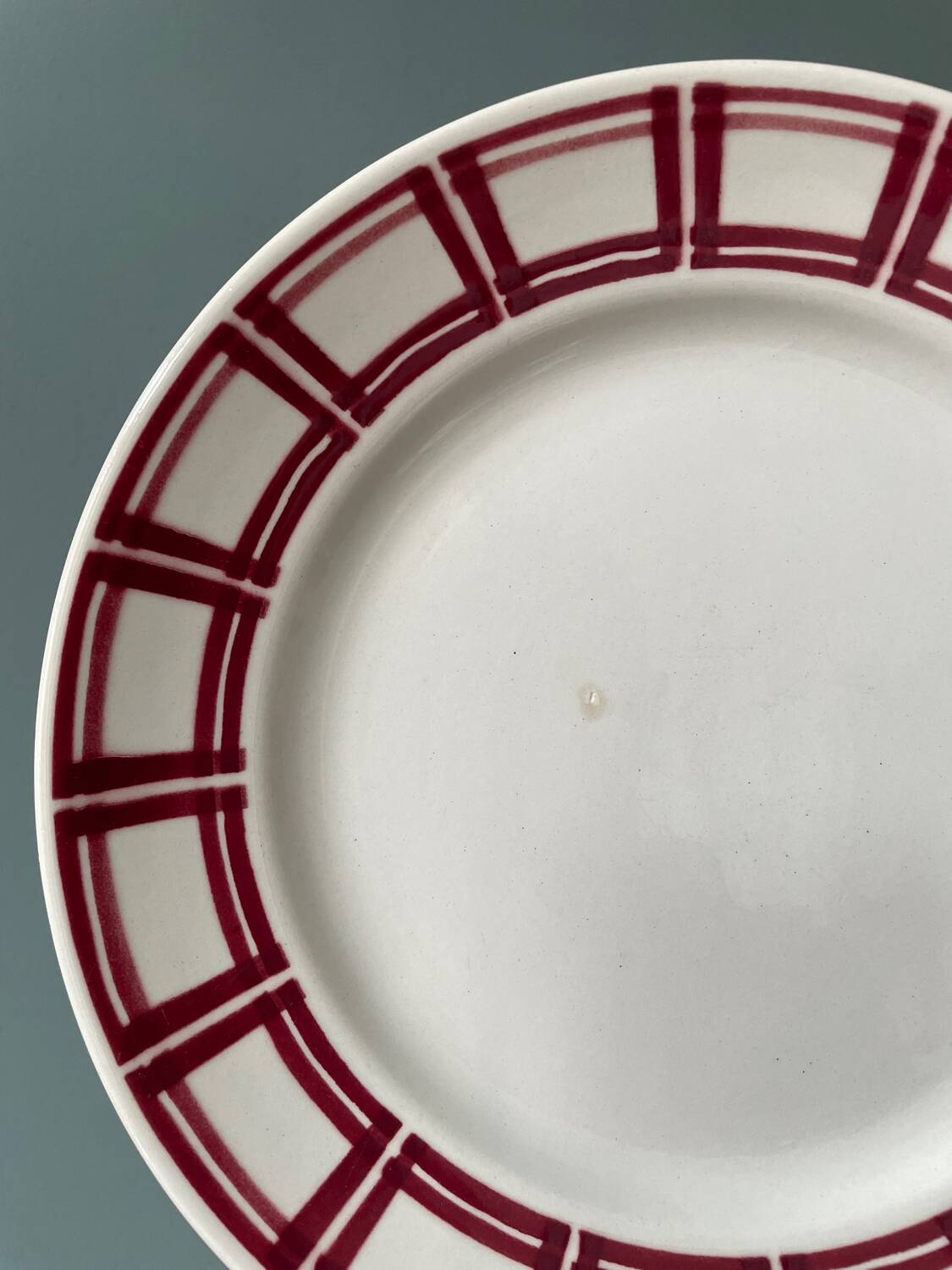 Series of 10 vintage Badonviller earthenware flat plates