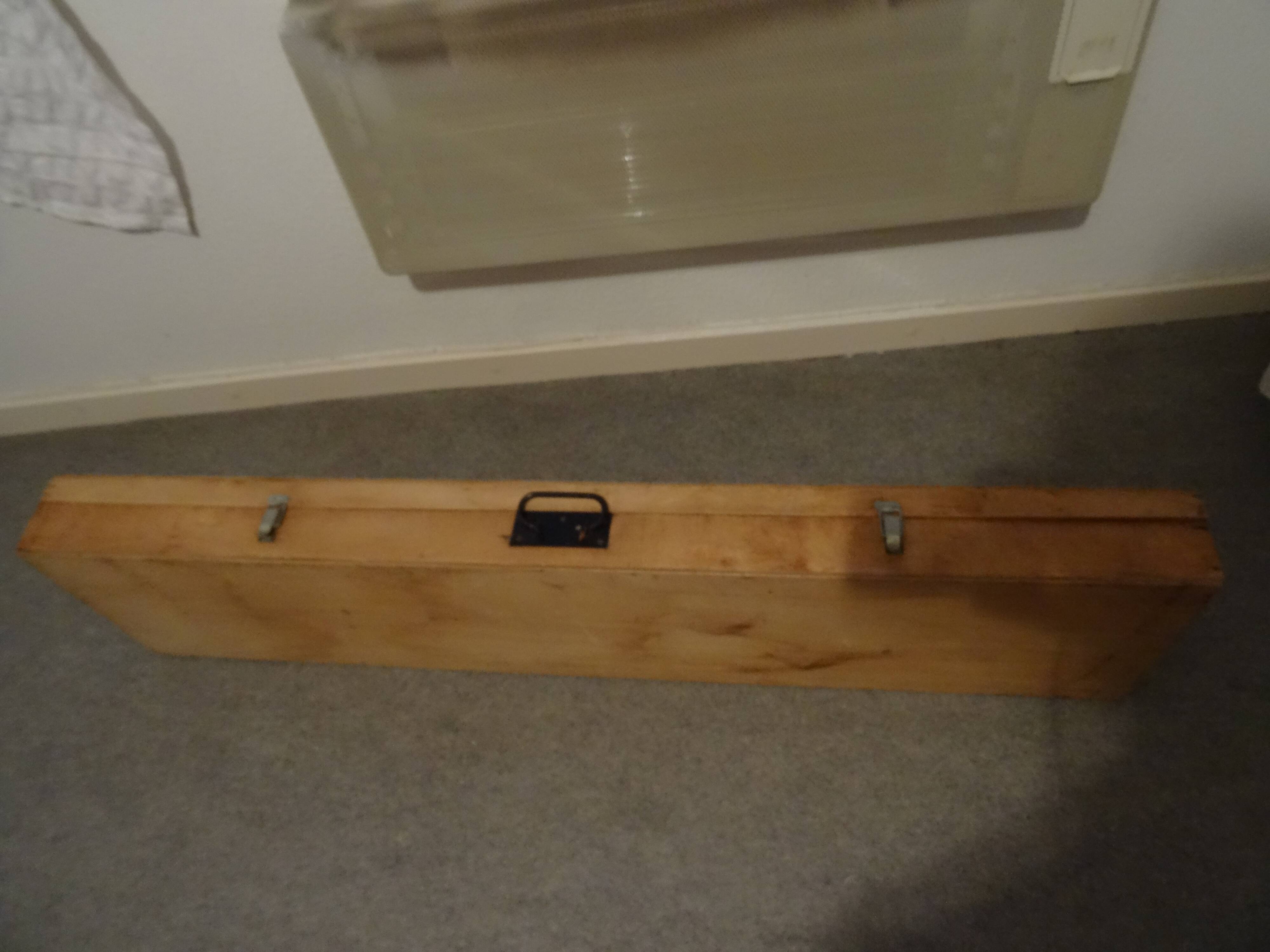 Storage suitcase