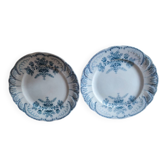 Pair of Régence dessert plates by Saint Amand