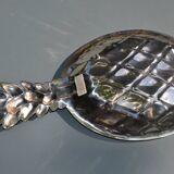 Silver-plated pineapple pocket emptier
