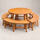 Round table in solid pine and its 4 curved benches – Vintage