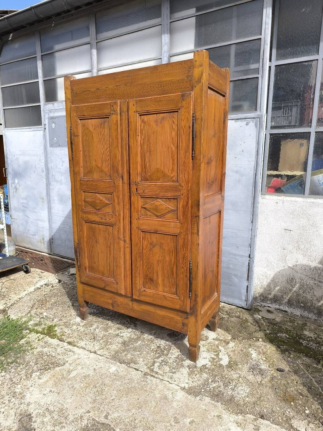 Armoire de ferme rustique en chêne et sapin