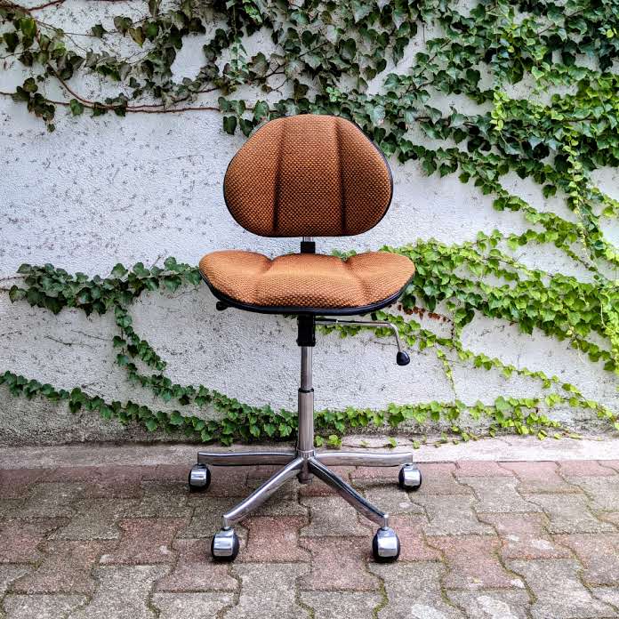 Swivel office chair on wheels 70s