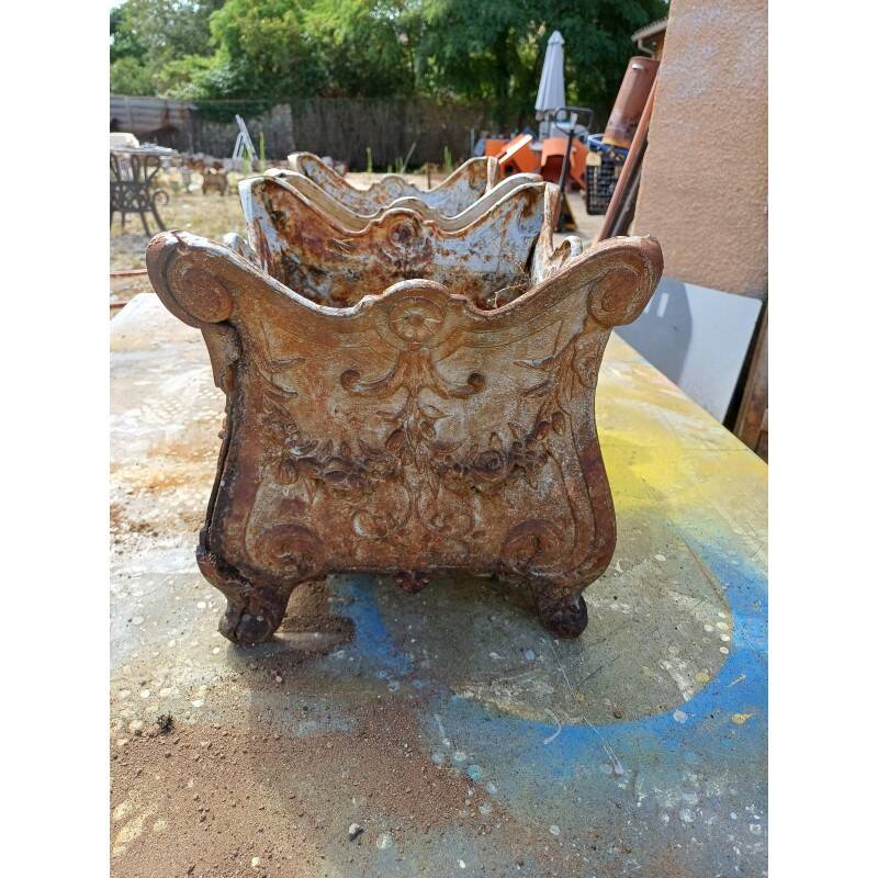 Pair of enamelled cast iron planters from 1900 from Charleville-Mézières