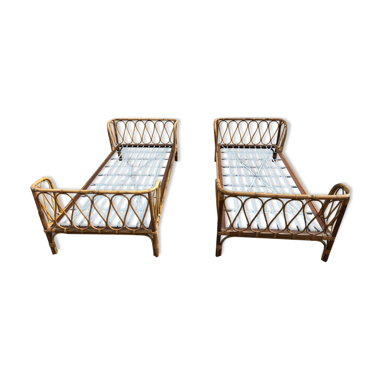 Paire de lits d'enfant en rotin vintage