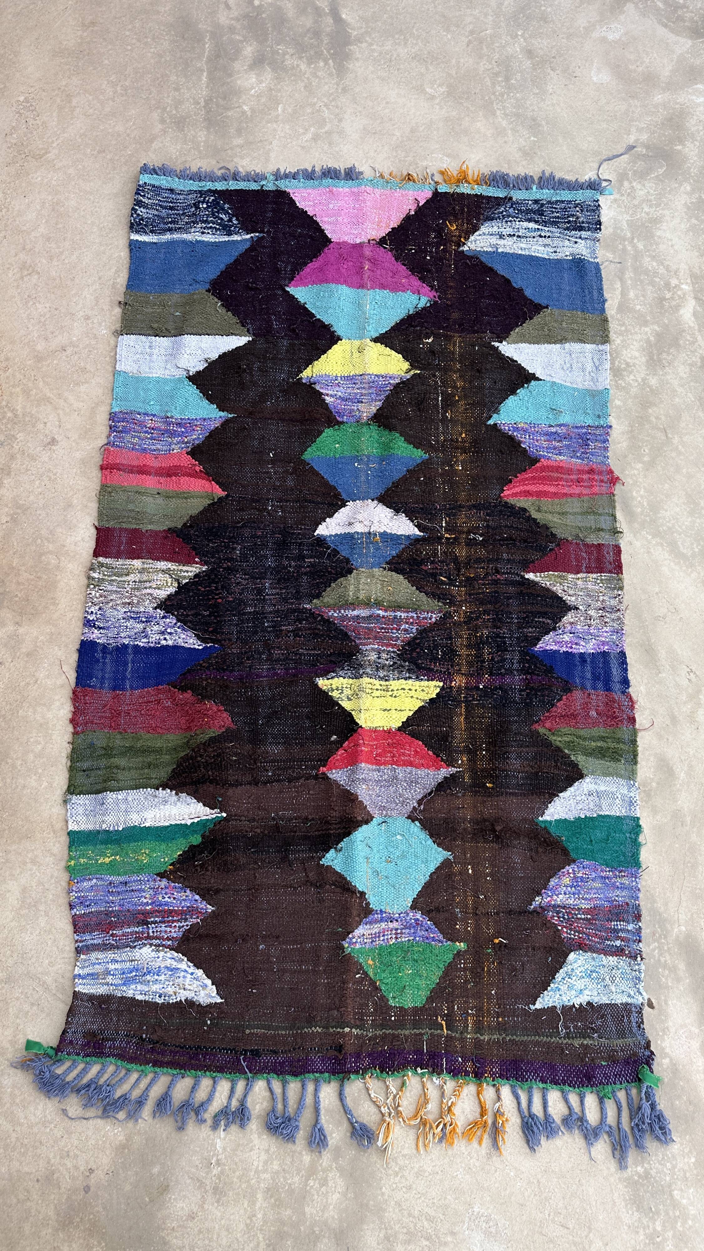 Colorful Moroccan rug - 109 x 192 cm