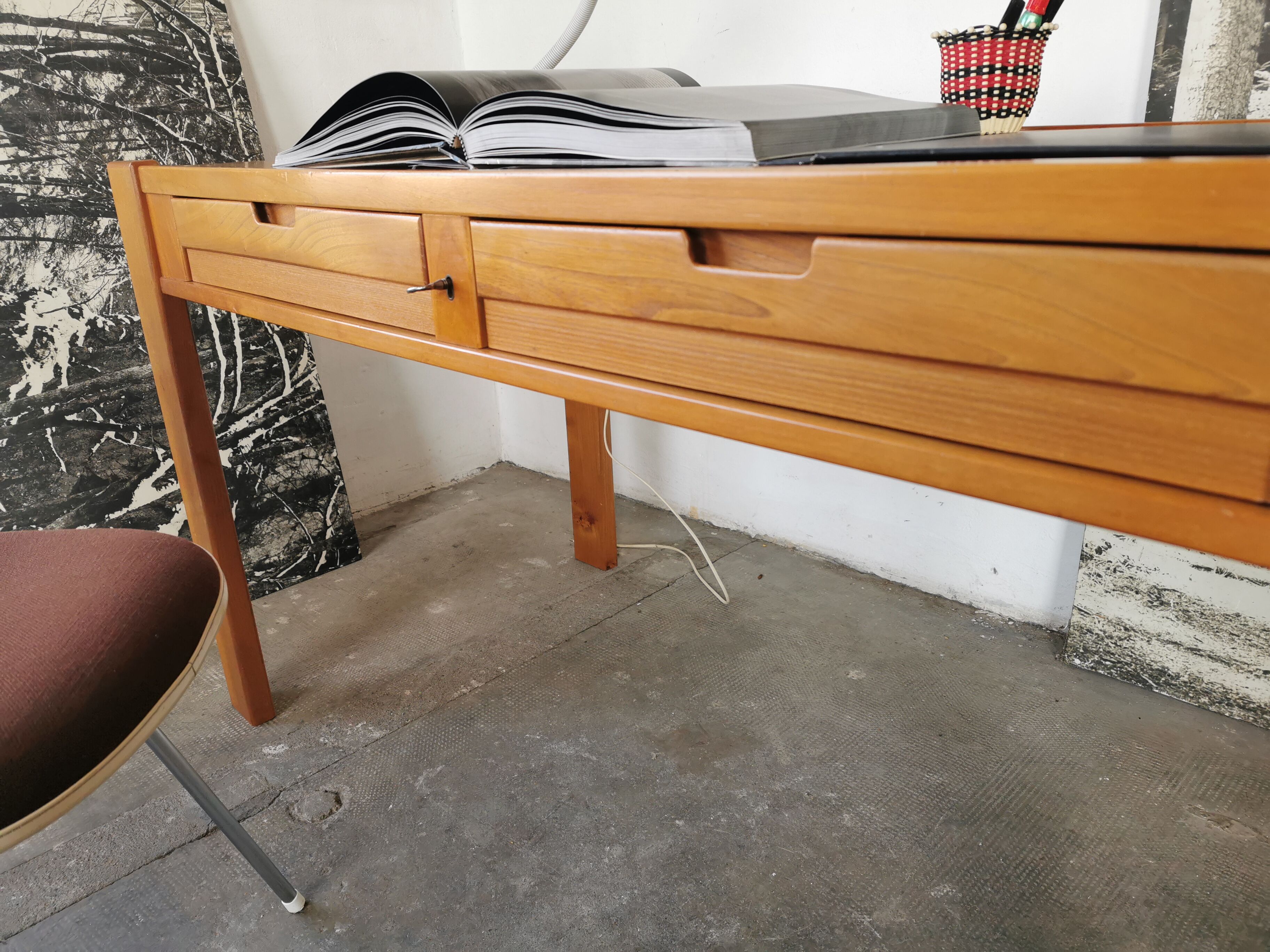 Bureau vintage 1970/1980 en bois blond, simat
