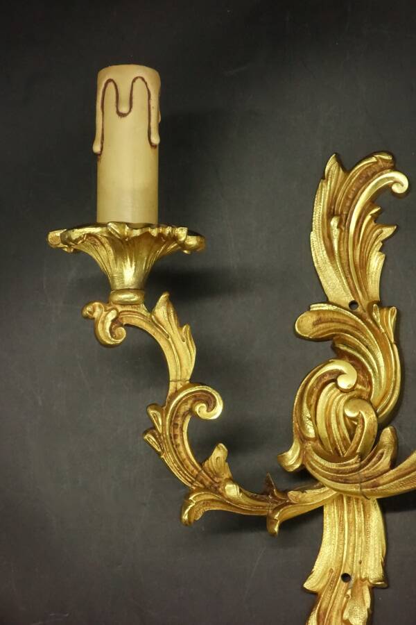 Pair of Louis XV style wall lights from Lucien GAU - gilded bronze
