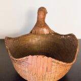 Wicker basket in the shape of a duck