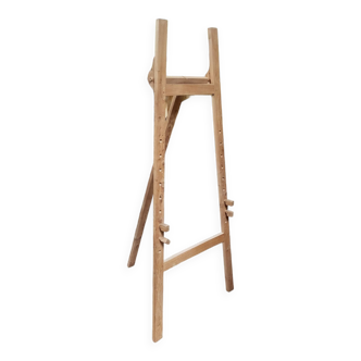 Teak easel