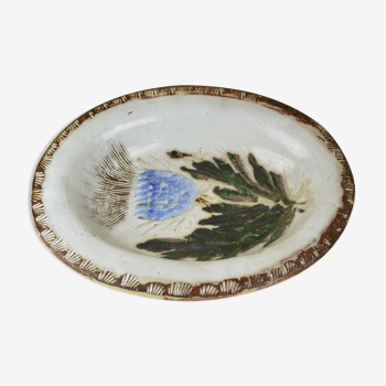Oval dish with Albet thistle and Pyot Thiry