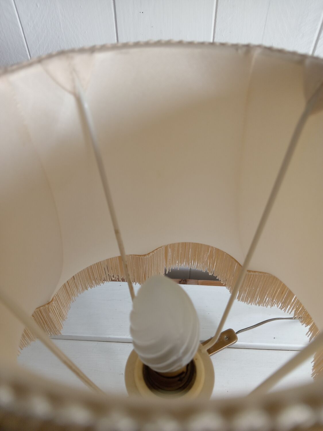 Brass foot lamp / silk lampshade