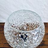Porcelain table lamp and glass globe