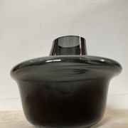 Vase design champignon en verre fumé