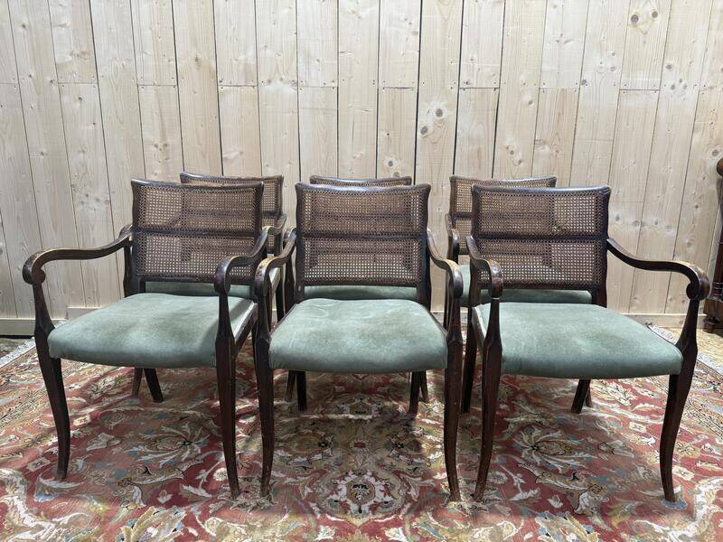 Suite de 6 fauteuils anglais en cannage