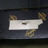 Chesterfield sofa in green cowhide leather