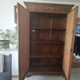 Armoire ancienne en bois massif