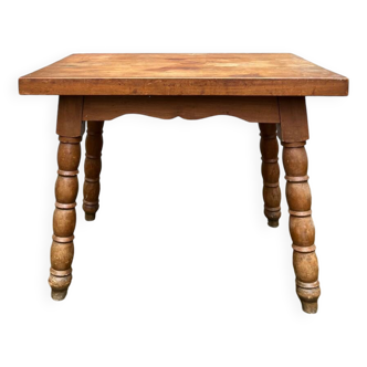 Table en bois massif - Pieds boules