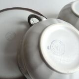 2 salins tea cups