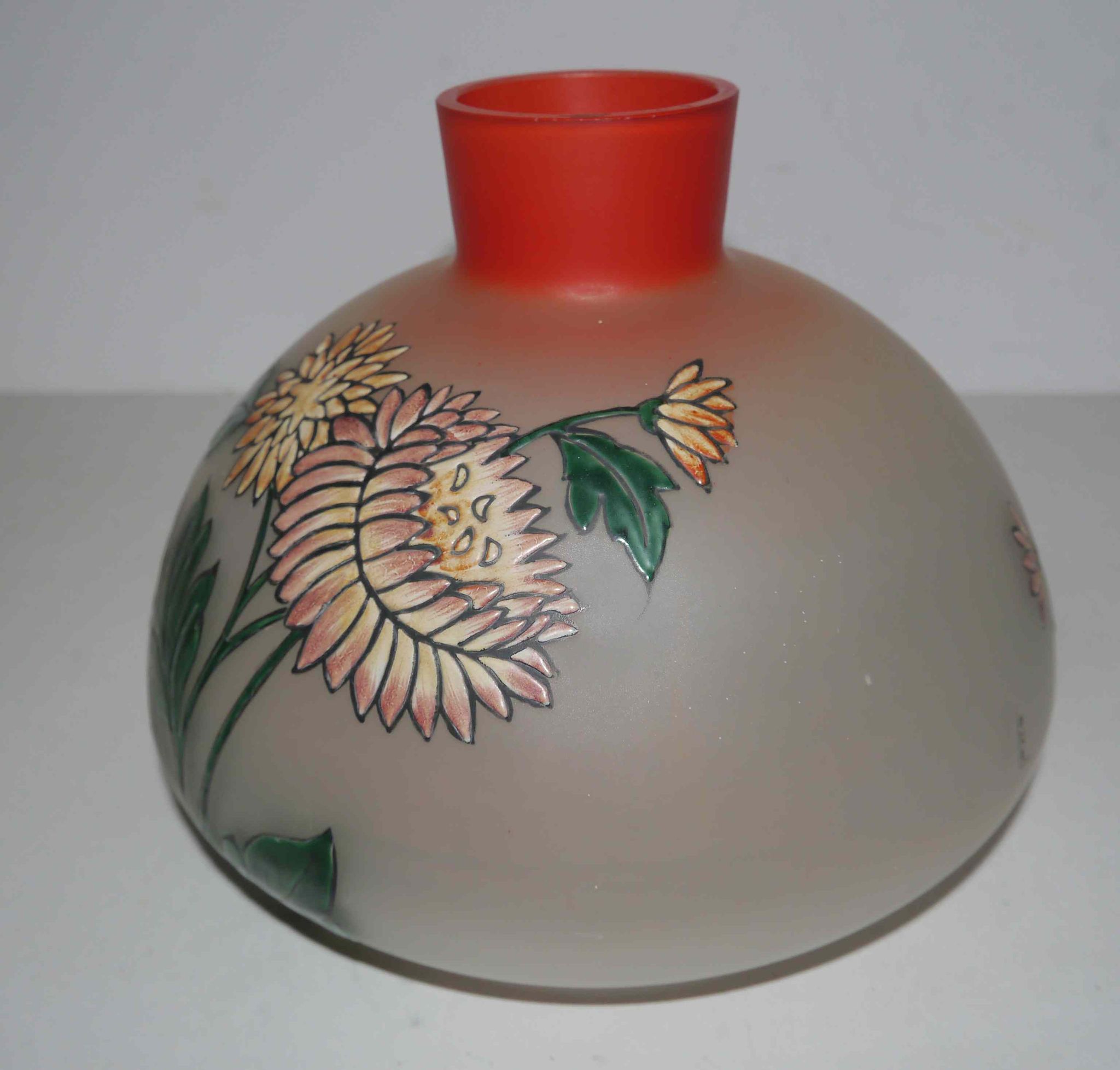 Vase art nouveau en verre émaillé