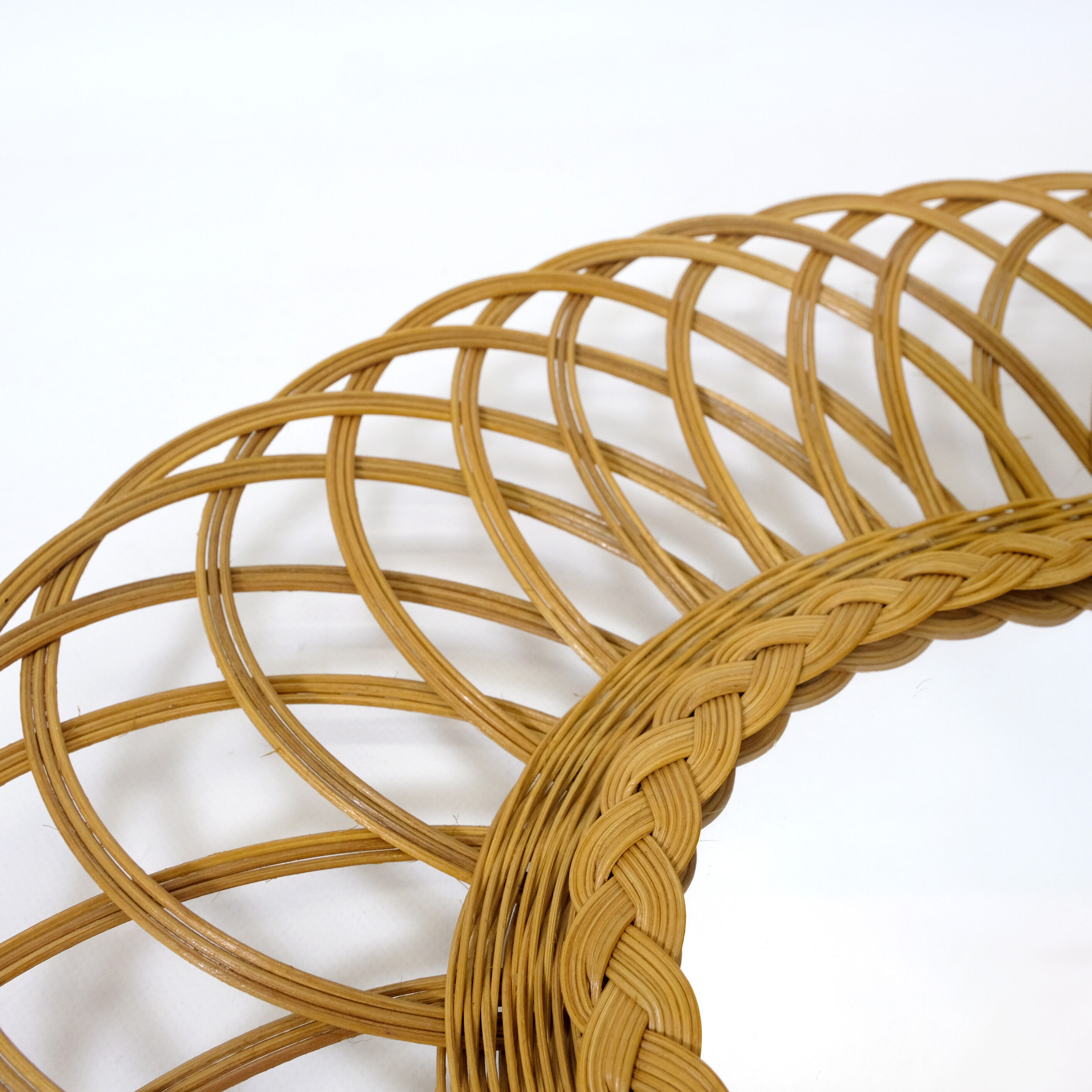 Oval wicker mirror, 60x50cm