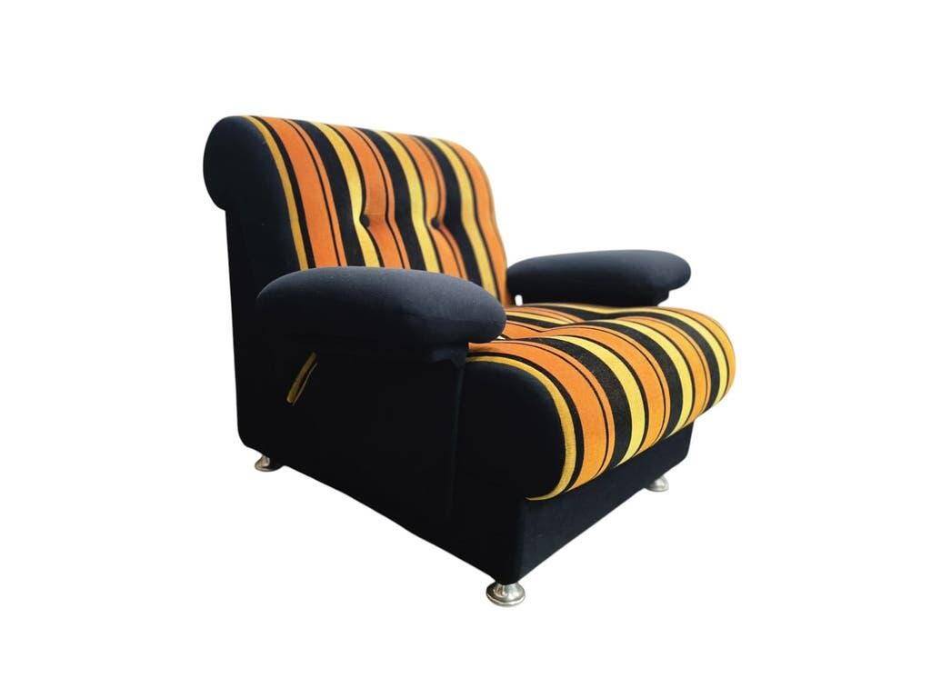 Vintage space age armchair / single armchair with armrests