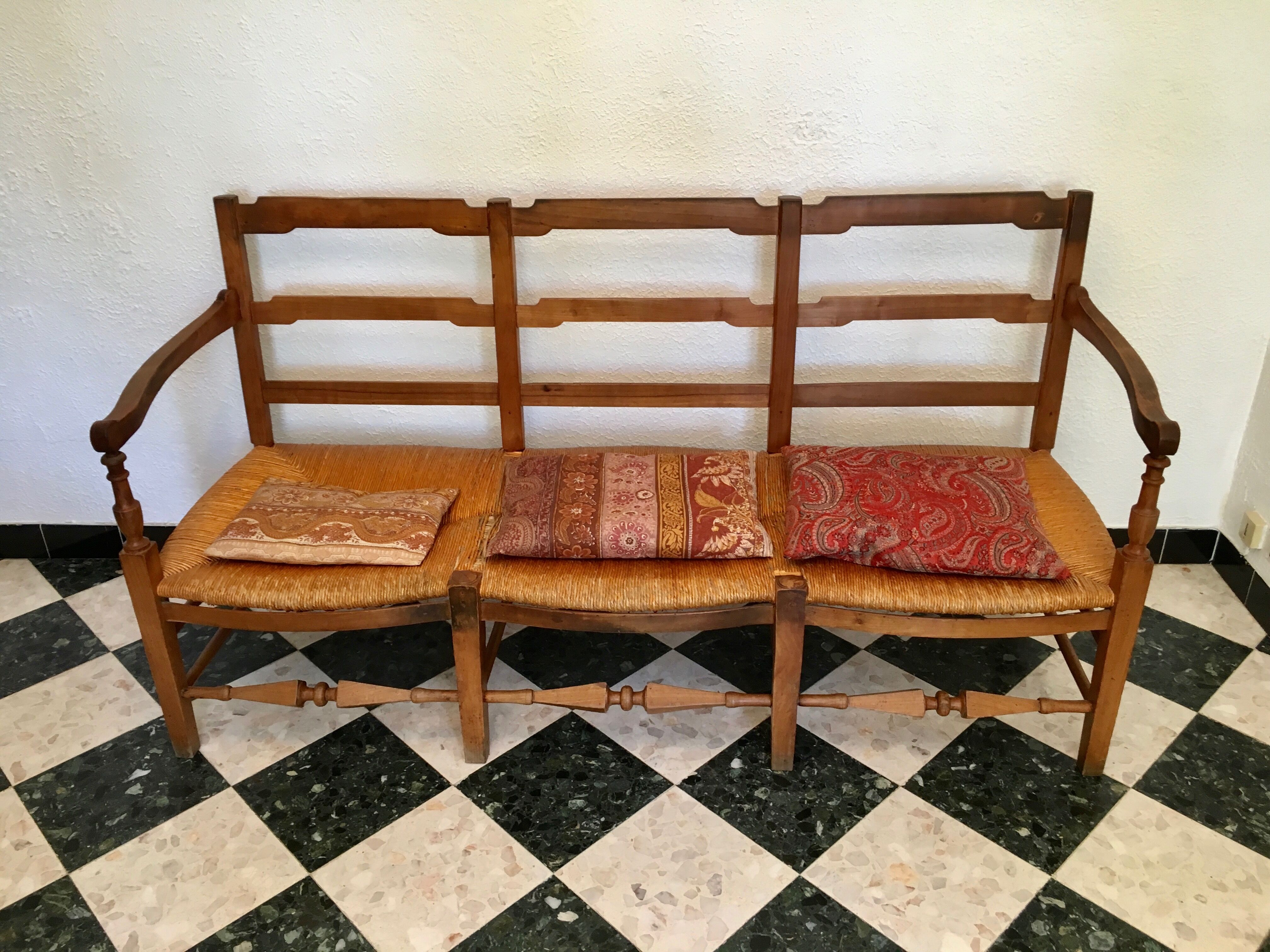 Provencal bench mulched 19th century