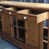 Pine buffet, with plenty of drawers and slippery doors, and porcelain handles