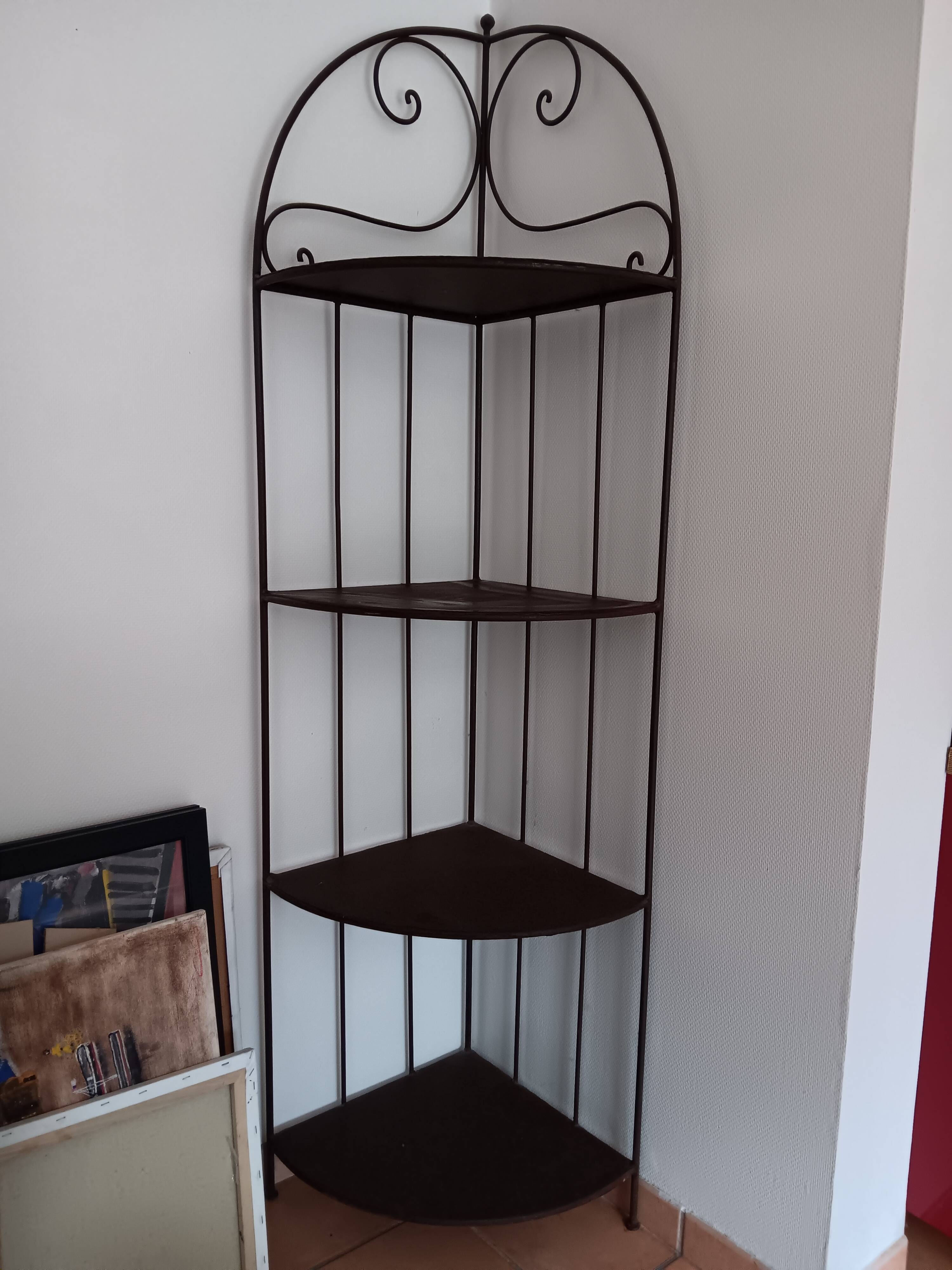 Meuble d angle en fer avec etageres