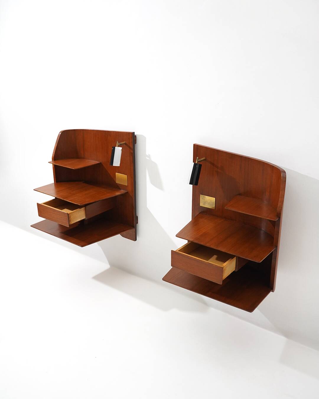 Pair of wall-mounted nightstand by Gio Ponti for Dassi, 1960s