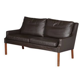 Canapé en cuir deux places danois par Georg Thams, Danemark, années 1960.