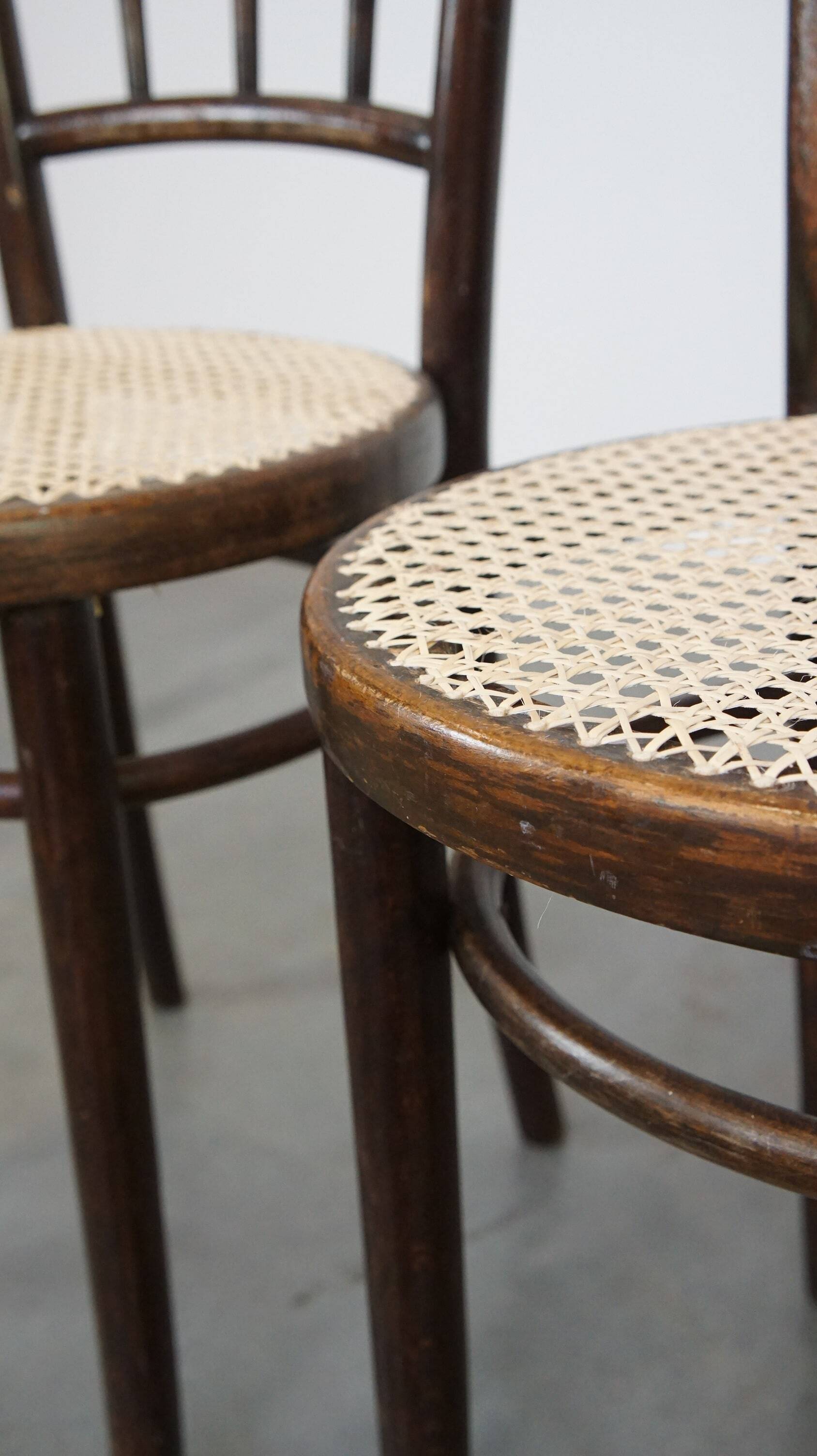 Set of 2 original vintage Thonet bistro design chairs