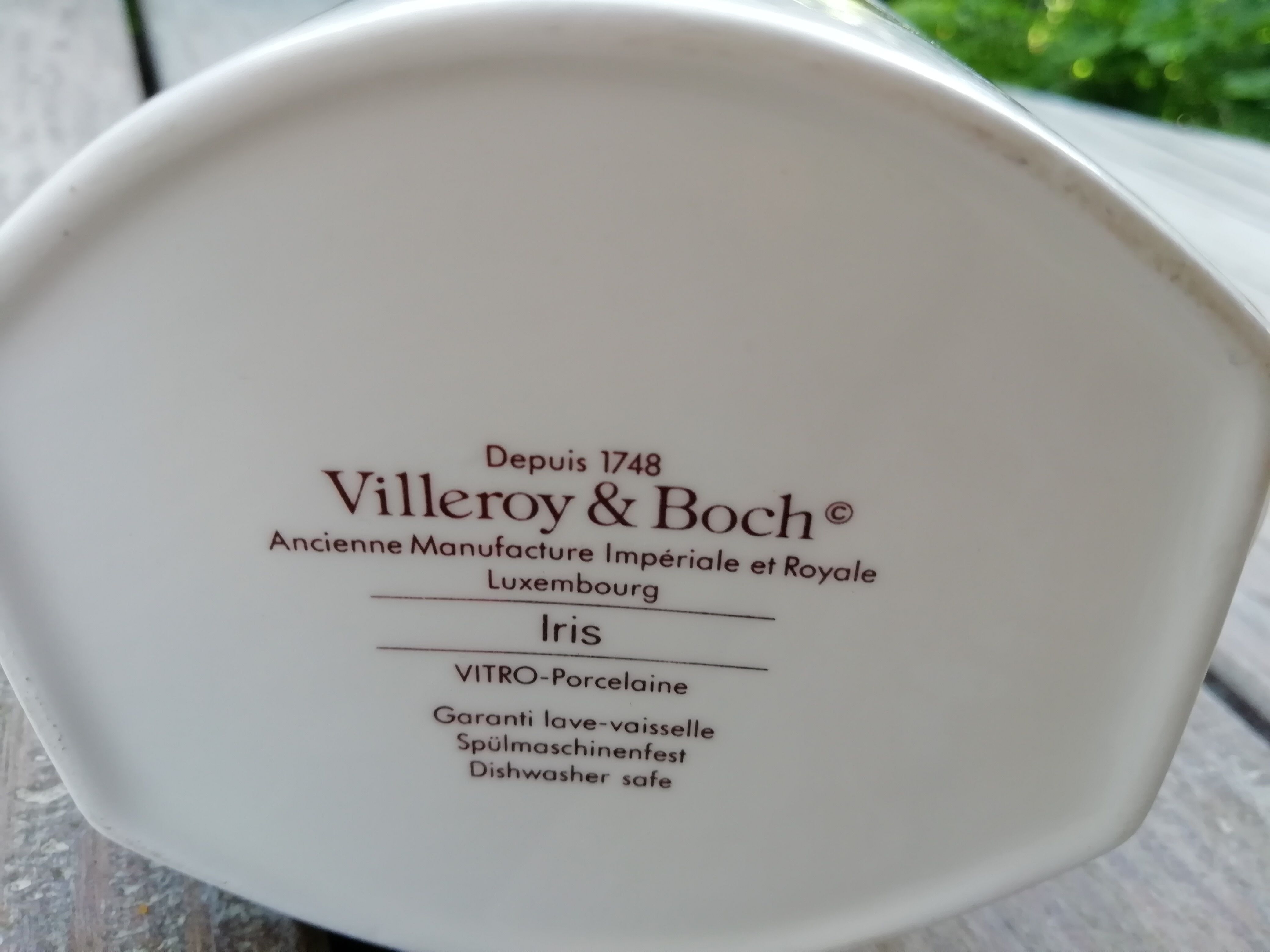 Sugar bowl iris villeroy & Boch
