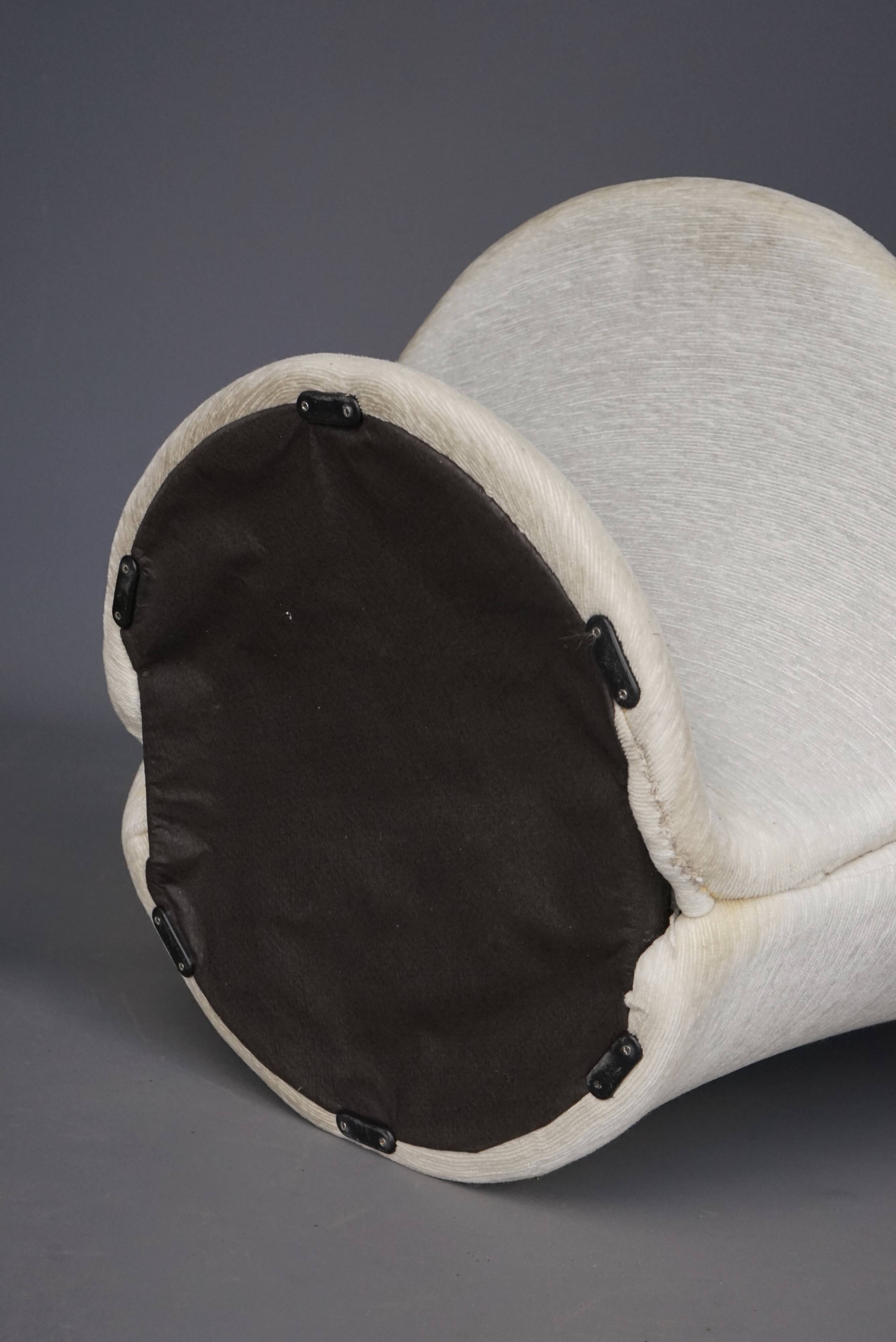 Fauteuil lounge F572 de Pierre Paulin pour Artifort. Années 1960.