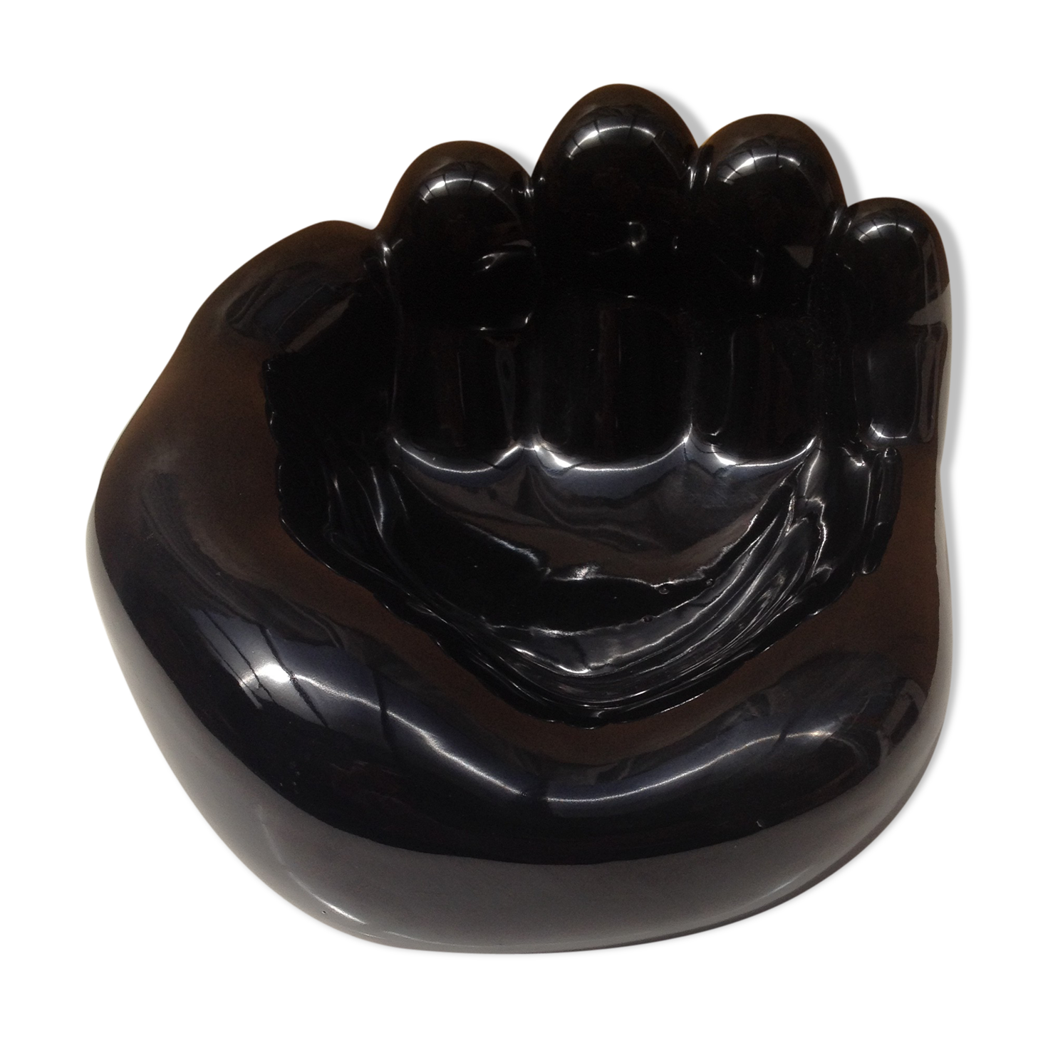 Empty ceramic hand shape pocket