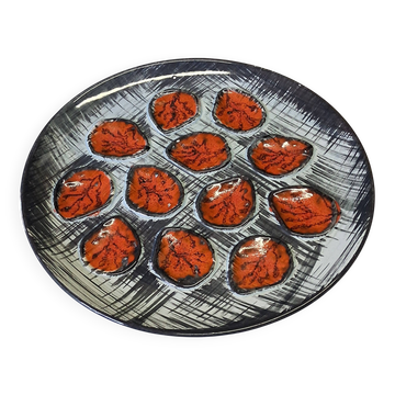 Very nice oyster dish from "mbfa pornic" in very good condition.