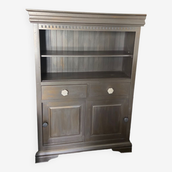 Storage cabinet